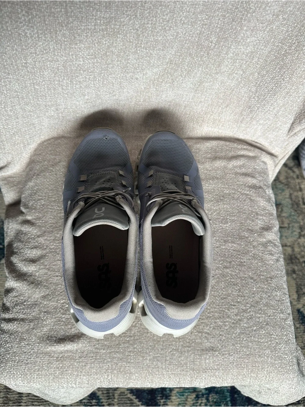 On Running brand running